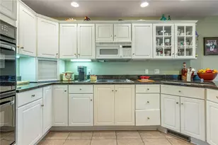 182 Barrington Village Dr, Beavercreek Twp, OH 45385 - Photo 16