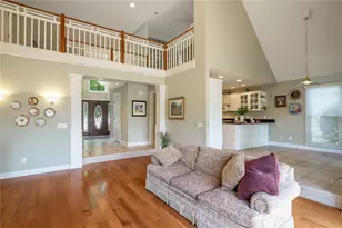 182 Barrington Village Dr, Beavercreek Twp, OH 45385 - Photo 12