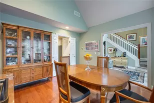 182 Barrington Village Dr, Beavercreek Twp, OH 45385 - Photo 4