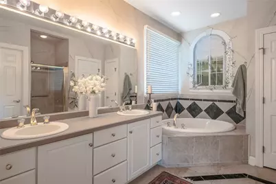 182 Barrington Village Drive, Beavercreek Twp, OH 45385 - Photo 16