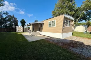 285 N Orchard Island Rd, Russells Point, OH 43348 - Photo 2