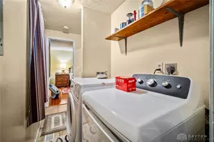 7237 Carmelita Dr, Huber Heights, OH 45424 - Photo 14