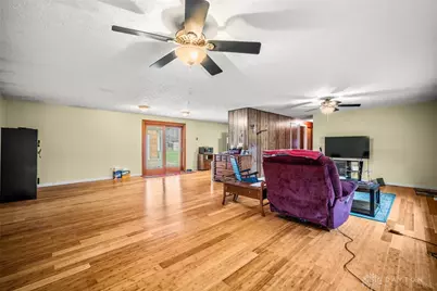 7237 Carmelita Drive, Huber Heights, OH 45424 - Photo 8