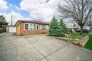 7237 Carmelita Dr, Huber Heights, OH 45424 - Photo 36