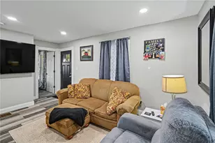 9967 Sugar St, Germantown, OH 45327 - Photo 8