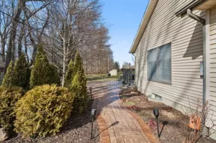 885 Chelsea Ln, Tipp City, OH 45371 - Photo 48