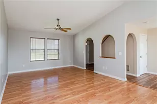 4303 Oakwind Dr, Columbus, OH 43207 - Photo 8