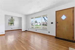 241 Grand Vista Dr, Beavercreek, OH 45440 - Photo 8