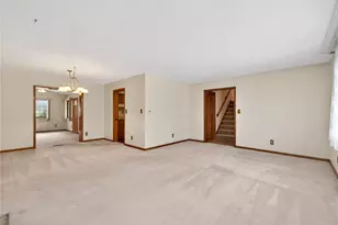 817 Lovetta Dr, Kettering, OH 45429 - Photo 10