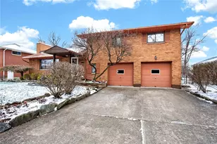 817 Lovetta Dr, Kettering, OH 45429 - Photo 2