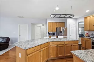 2518 Muirfield Dr, Beavercreek, OH 45431 - Photo 18