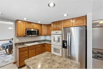 190 N Village Drive, Centerville, OH 45459 - Photo 16