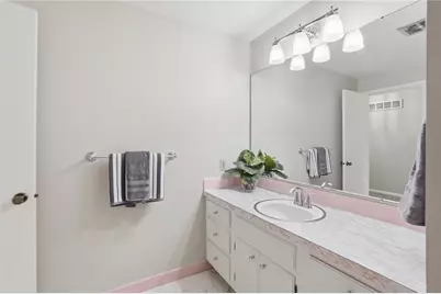 190 N Village Drive, Centerville, OH 45459 - Photo 36