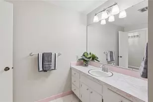 190 N Village Dr, Centerville, OH 45459 - Photo 36