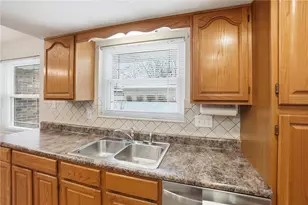 190 N Village Dr, Centerville, OH 45459 - Photo 18