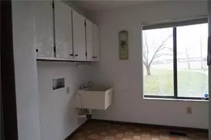 6725 Fishburg Rd, Huber Heights, OH 45424 - Photo 32