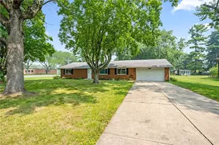 3594 Jonathon Dr, Beavercreek, OH 45434 - Photo 1