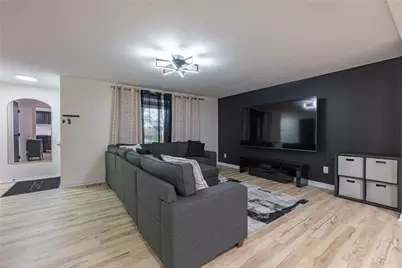 4581 Pennyston Avenue, Huber Heights, OH 45424 - Photo 4