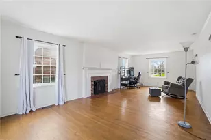 271 E Main St, New Lebanon, OH 45345 - Photo 8