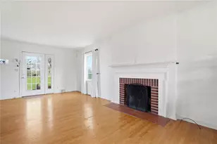 271 E Main St, New Lebanon, OH 45345 - Photo 6