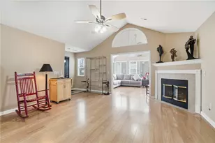 4662 Cobblestone Dr, Tipp City, OH 45371 - Photo 6