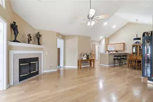 4662 Cobblestone Dr, Tipp City, OH 45371 - Photo 8