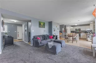 5408 Galt Ct, Dayton, OH 45414 - Photo 2