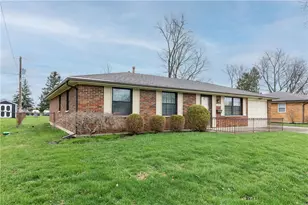 7201 Belle Plain Dr, Huber Heights, OH 45424 - Photo 2