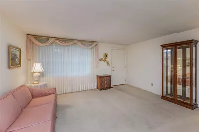 7201 Belle Plain Drive, Huber Heights, OH 45424 - Photo 6