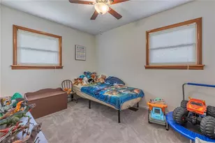 5943 Sharp Rd, Riverside, OH 45432 - Photo 16