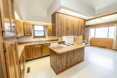 510 Ohio Avenue, Troy, OH 45373 - Photo 6