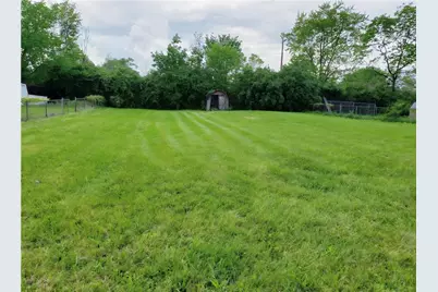 137 Bluecrest Avenue, Dayton, OH 45417 - Photo 2