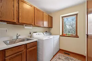 8025 Station House Rd, Centerville, OH 45458 - Photo 18