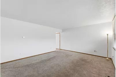 107 Ashlee Drive, Lewisburg, OH 45338 - Photo 4