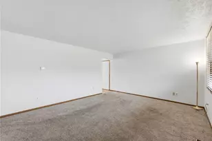 107 Ashlee Dr, Lewisburg, OH 45338 - Photo 4