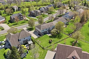 15 Shockton Ct, Springboro, OH 45066 - Photo 2