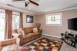 321 Grantham Dr, Englewood, OH 45322 - Photo 10