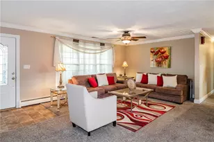 321 Grantham Dr, Englewood, OH 45322 - Photo 4