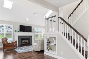 365 Pond Meadows Ct, Washington Twp, OH 45458 - Photo 8