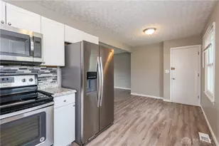 3801 Valleywood Dr, Kettering, OH 45429 - Photo 14