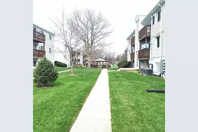 2225 Coach Drive #F, Kettering, OH 45440 - Photo 2