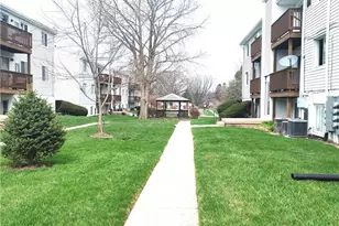 2225 Coach Dr, Kettering, OH 45440 - Photo 2