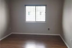 2225 Coach Dr, Kettering, OH 45440 - Photo 8