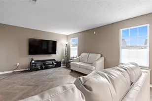 2230 Blazing Star Dr, Tipp City, OH 45371 - Photo 10