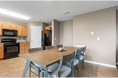 2230 Blazing Star Drive, Tipp City, OH 45371 - Photo 12