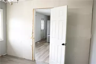 1955 Roxbury Dr, Xenia, OH 45385 - Photo 14