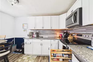 326 Winnimac Ave, Englewood, OH 45322 - Photo 6