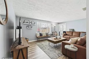 326 Winnimac Ave, Englewood, OH 45322 - Photo 2