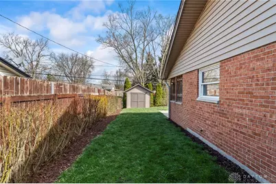 2247 E Whipp Road, Kettering, OH 45440 - Photo 46