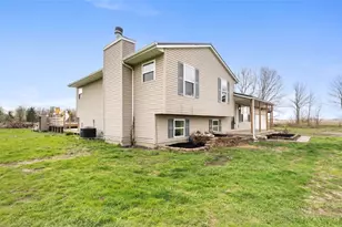 3363 Powers Rd, Jefferson Twp, OH 45335 - Photo 4